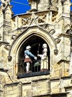 figures clock tower