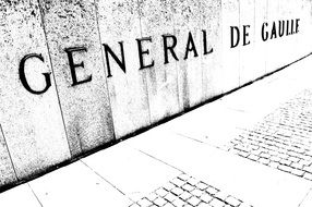 inscription on the monument to Charles de Gaulle