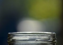 glass jar neck