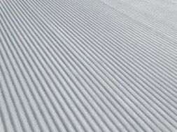 snow tracks structure