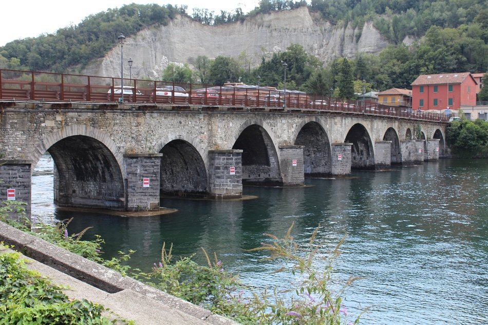 bridge azzone visconti in Italy