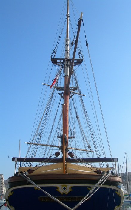 marseille port sailing the belem