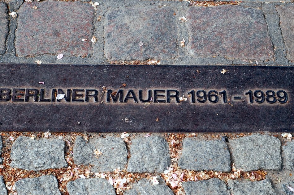berliner mauer 1961-1989, sign on Pavement in the city, germany, berlin
