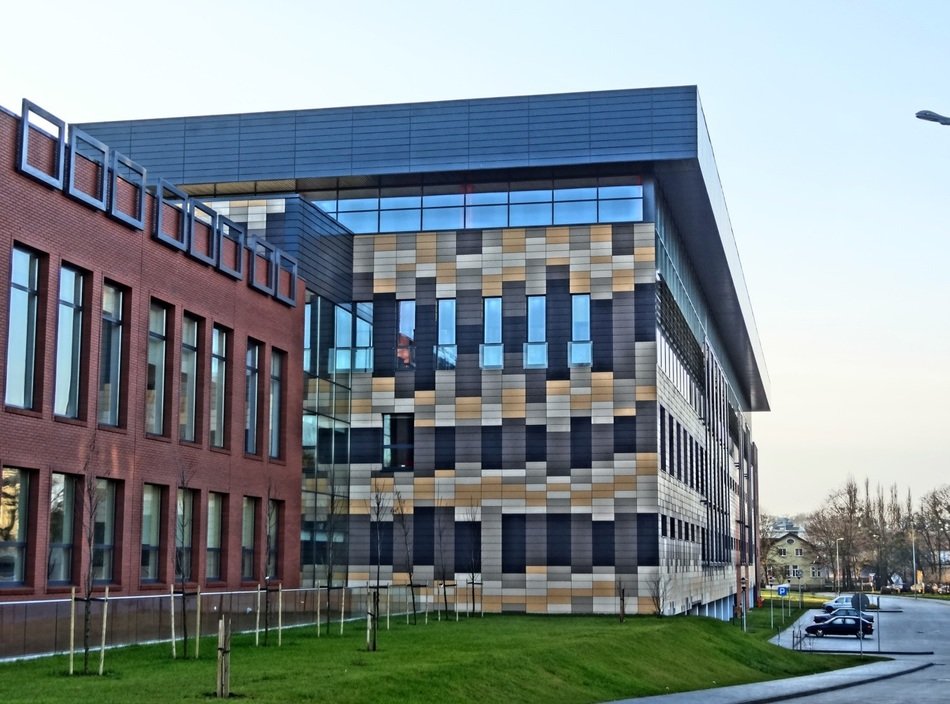 modern facade of the library in bydgoszcz