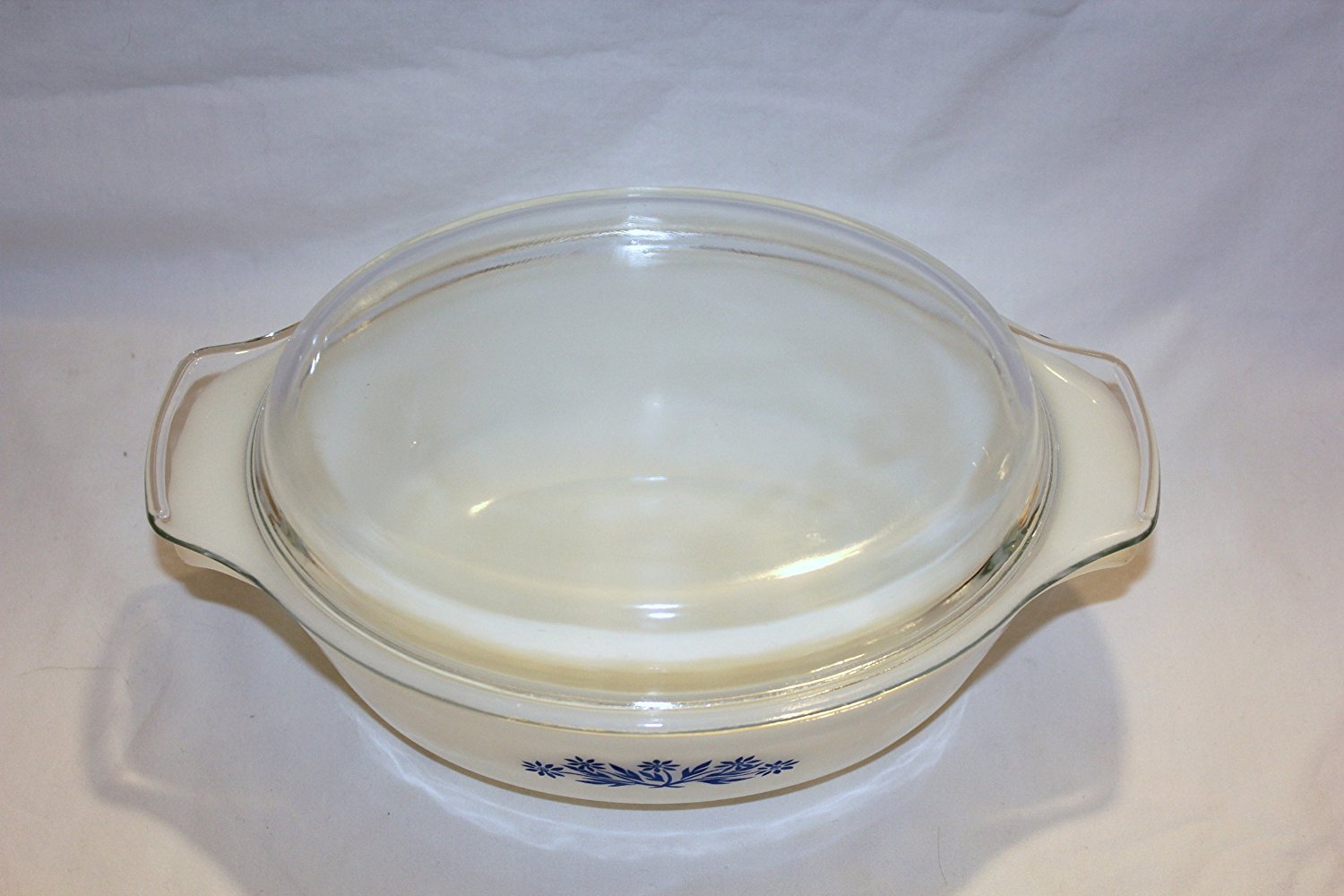 Vintage 1960s Anchor Hocking Fire King White Cornflower Blue 1 12 Quart Covered Casserole 4074