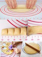 Daixers Silicone Baking Mats Large 23.62" x 15.74" ,Non Stick Non Skid Pastry-Mat with Measurements (Red) N4