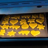 C-Pioneer Greaseproof Silicon Oven Bakeware Paper Pack of 10PC N4