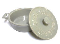 7" Round Stoneware Brie Baker with Wood Spreader (White) N4
