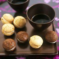 Freshware CB-401RD 6-Circle Macaron, Whoopie Pie, Cookie and Creme Puff Silicone Mat N3