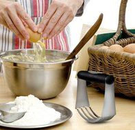 BakeWarePlus Pastry Cutter Stainless Steel Professional Baking Dough Blender N2