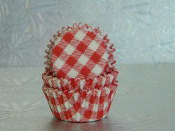 Mini Red Gingham Cupcake Cups Baking Liners 100 Count