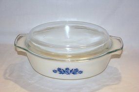 Vintage 1960s Anchor Hocking Fire-King White &quot; Cornflower Blue &quot; 1 1/2 Quart Covered Casserole Dish w/ Lid