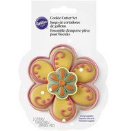 2308-4458 Wilton 2-Piece Flower Cookie Cutter Set