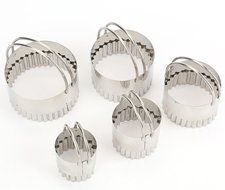 Bekith Endurance 5 Piece Stainless Steel Biscuit Cutter Set with Fluted Edge N2
