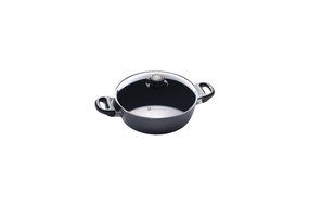 Non-Stick Casserole Size: 2.3 Quarts
