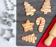 StarPack Christmas Cookie Cutters Set (18 Piece) &ndash; Favorite Holiday Shapes including Gingerbread Man, Star and... N3