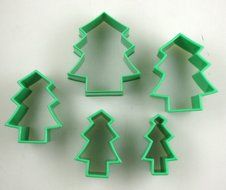 Home-X Christmas Tree Cookie Cutters - Set of 5 (Red) N3