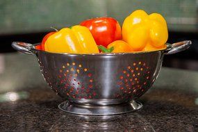 McSunley 719 Medium Brushed Stainless Steel Prep N Cook Euro Style Mixing Bowl, 5 quart, Metallic N4