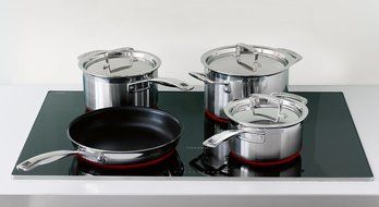Le Creuset Tri-Ply Stainless Steel 6-1/4-Quart Covered Casserole/Stockpot N2