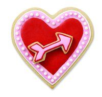 Wilton 2 Piece Cushioned Grip Heart with Arrow Cookie Cutter Set, Red