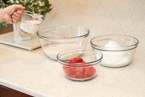 Anchor Hocking 4-Piece Mixing Bowls and Measuring Cup Set N2