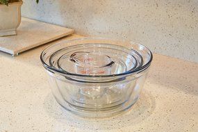 Anchor Hocking 4-Piece Mixing Bowls and Measuring Cup Set N3
