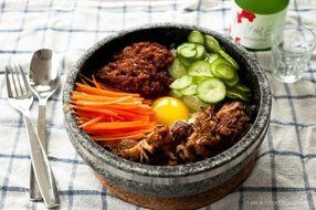 M.V. Trading MVGKB7 Granite Stone Dolsot Bibimbap Bowl, 7 Inches N2