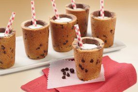 Wilton 2105-5746 Sweet Shooters Cookie Shot Glass Pan Set N7