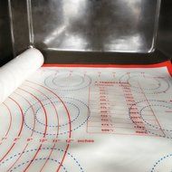 Homankit Silicone Pastry Mat with Measurements, 15-3/4" x 23-5/8" Non-stick Cookie Sheet to Countertop for Rolling... N4