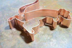 Sneaky Rat Cookie Cutter N3