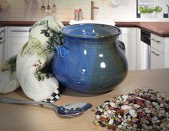American Made Stoneware 2.25-Quart Bean Pot, Lakeside Blue N3