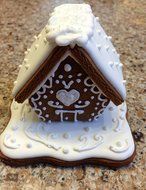 Mini Gingerbread House Cutter-Chalet N4