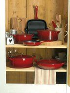 Denby Cast Iron Round Covered Casserole, 4-Liter, Red N2