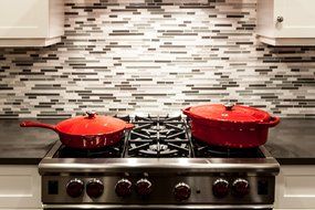 Useful UH-CI35 7 Quart Cast Iron Enamel Oval Covered Dutch Oven Casserole With Lid N3