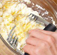Myliffri Stainless Steel Dough Blender with Round Soft and Comfort Grip, High-Quality Multifunctional and Ergonomic... N2