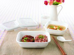 Corelle Bake, Serve, Store 3.5 Cup Square Baker w/ Snapware Lid