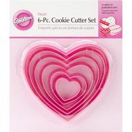 Wilton Nesting Heart Cutter Set