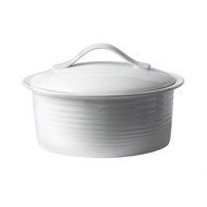 Gordon Ramsay by Royal Doulton White Porcelain 2-Quart Covered Casserole