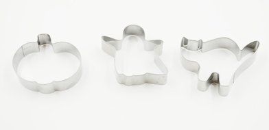 ULee Christmas Cookie Cutters Set - 3 Sizes of Gingerbread Man Shapes N28