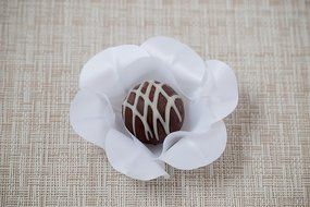 Wedding Chocolates Wrapper - Upscale Wedding Supplies - Luxury White Wedding Accessories Handmade Fabric Truffle... N5