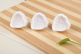 Home Value 3pcs Strawberry Cake Mold - Cookie Plunger Cutter Sugar Craft Mould (COOKIECUTSC001) N2