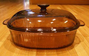 Corning Vision Visions 4 L (4 Qt.) Amber Covered Oval Roaster Casserole with Lid