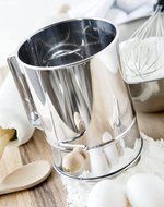 Fox Run 4-Cup Stainless Steel Flour Sifter N2