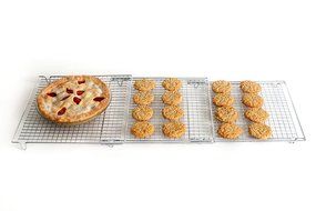 Betty Crocker Expandable Cooling Rack N2