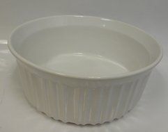 French White 1.5 Quart Round Bundle: Round Casserole with Glass Lid and Plastic Lid N2