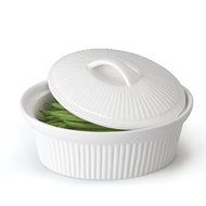 2.5 Qt. Oval Covered Casserole in White N2