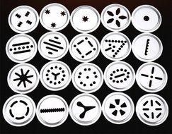 Tosnail Stainless Steel Cookie Press Biscuit Press Set Includes 20 Discs &amp; 4 Icing Tips N3