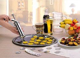Tosnail Stainless Steel Cookie Press Biscuit Press Set Includes 20 Discs &amp; 4 Icing Tips N8
