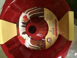 Wilton&reg; Ultra-flex&trade; Silicone Non-stick Fluted Tube Pan N2