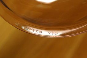 Corning Visions Vision Ware Cranberry 24 Ounce Round Casserole Baking Dish N6
